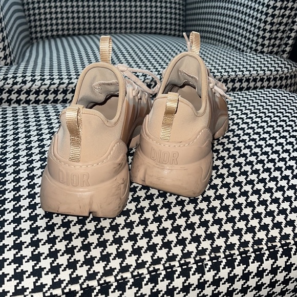 Authentic Dior sneakers size 37 great condition - Picture 4 of 5